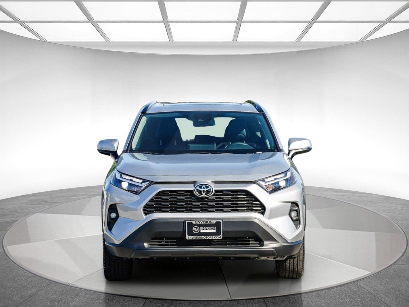 Used 2025 Toyota RAV4 XLE Premium FWD image 6