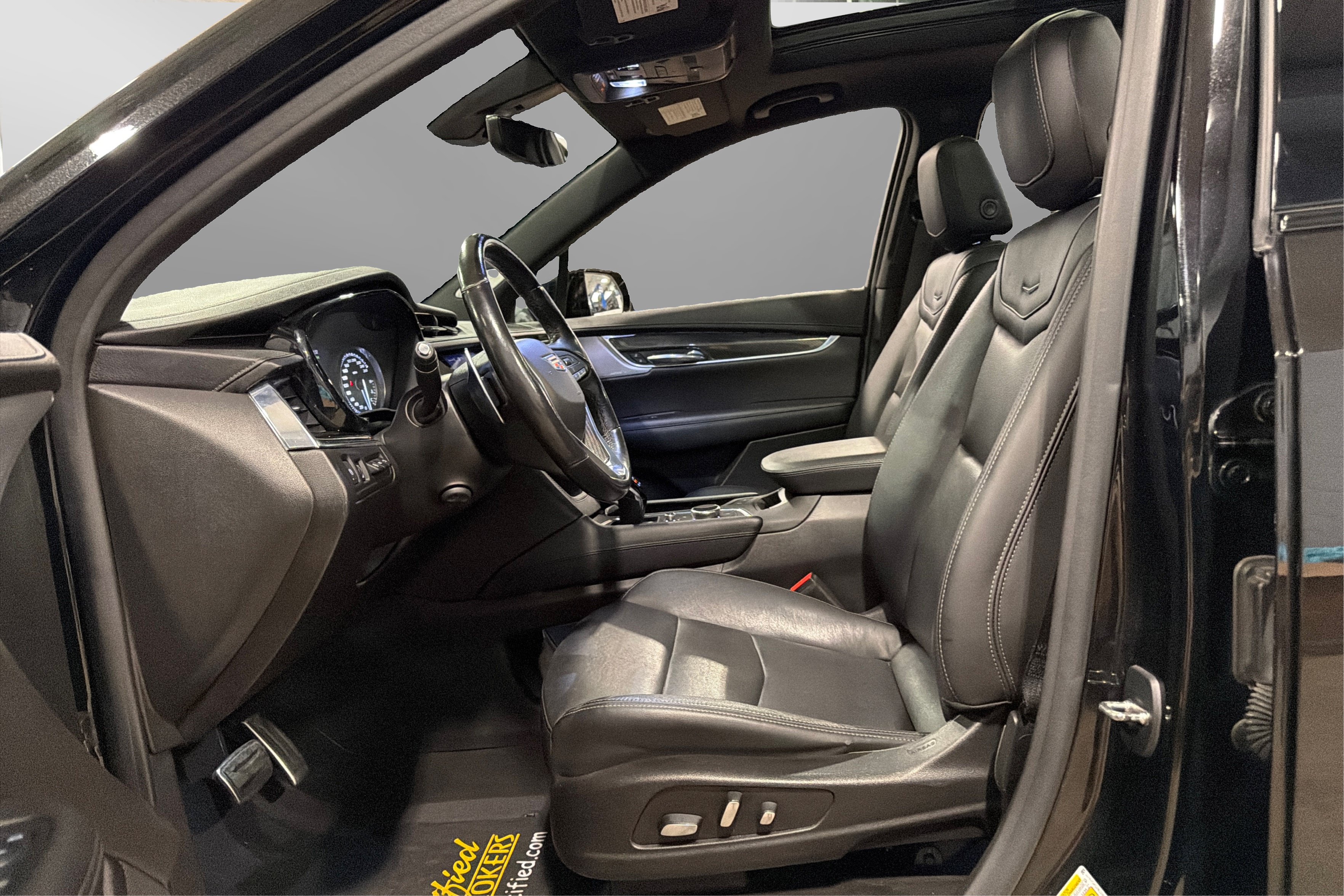 Used 2021 Cadillac XT6 Sport AWD/4WD image 20