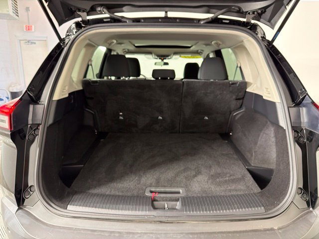 Used 2021 Nissan Rogue SV FWD image 30