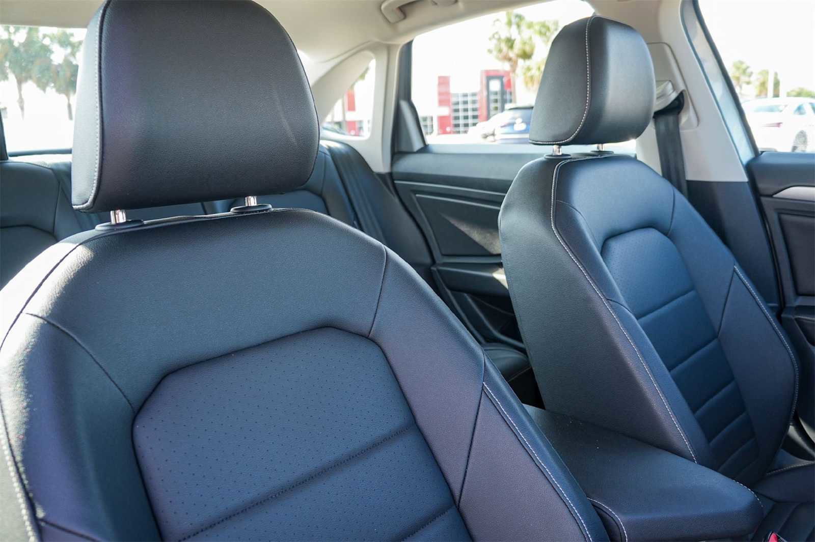 Used 2024 Volkswagen Jetta SE image 14