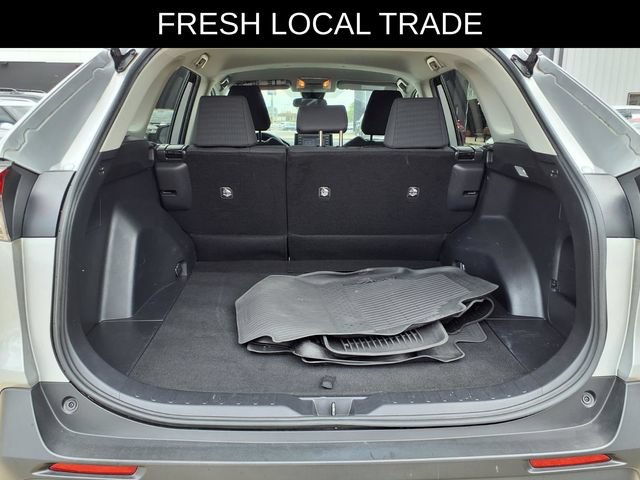 Used 2021 Toyota RAV4 LE FWD image 7