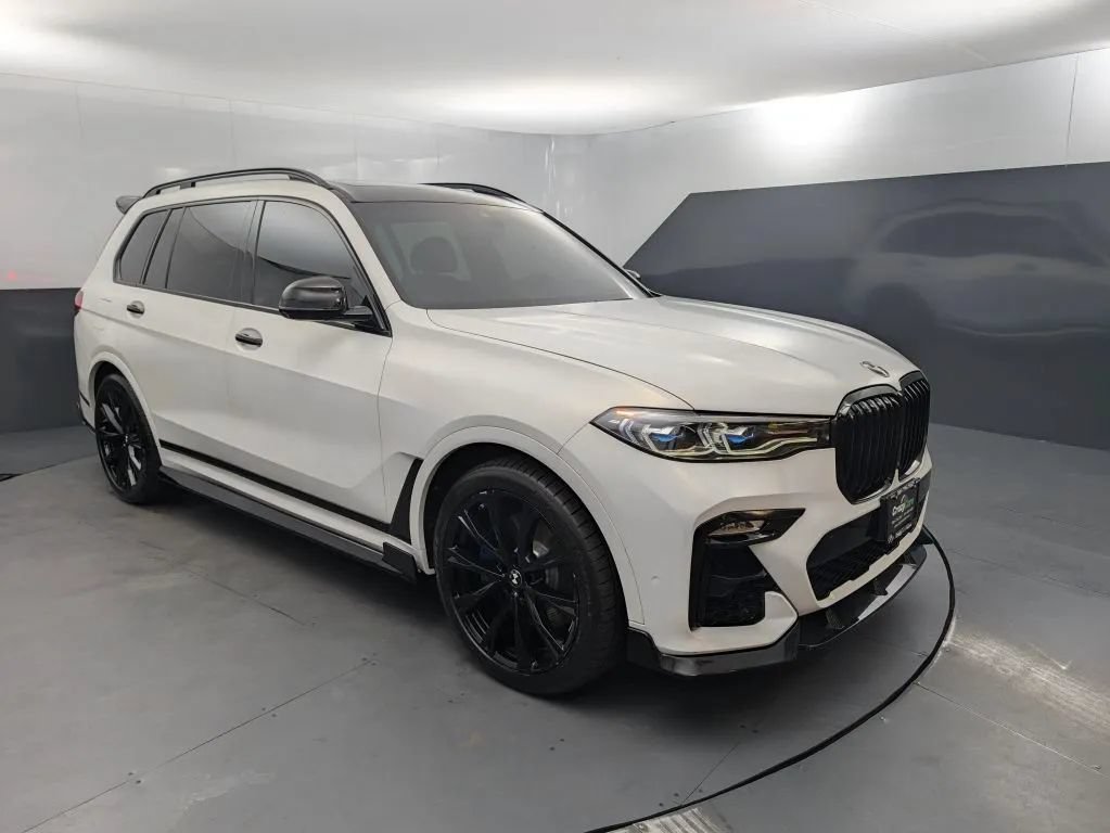Used 2020 BMW X7 M50i w/ Executive Package AWD/4WD image 7