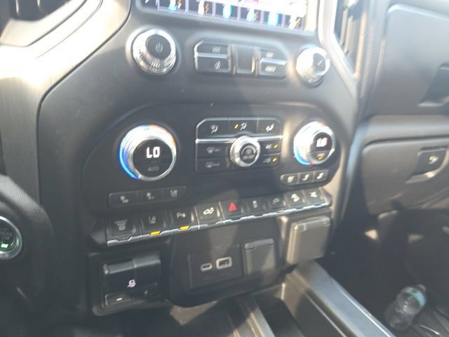 Used 2022 GMC Sierra 2500 Denali w/ Denali Ultimate Package AWD/4WD image 21