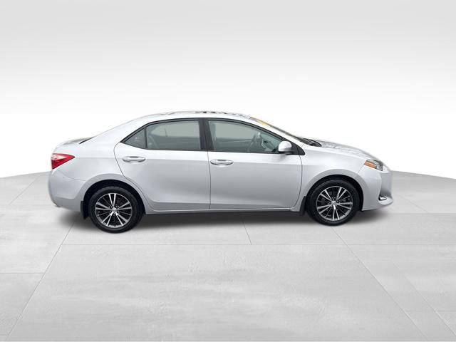 Used 2018 Toyota Corolla LE w/ LE Premium Package w/Moonroof image 6