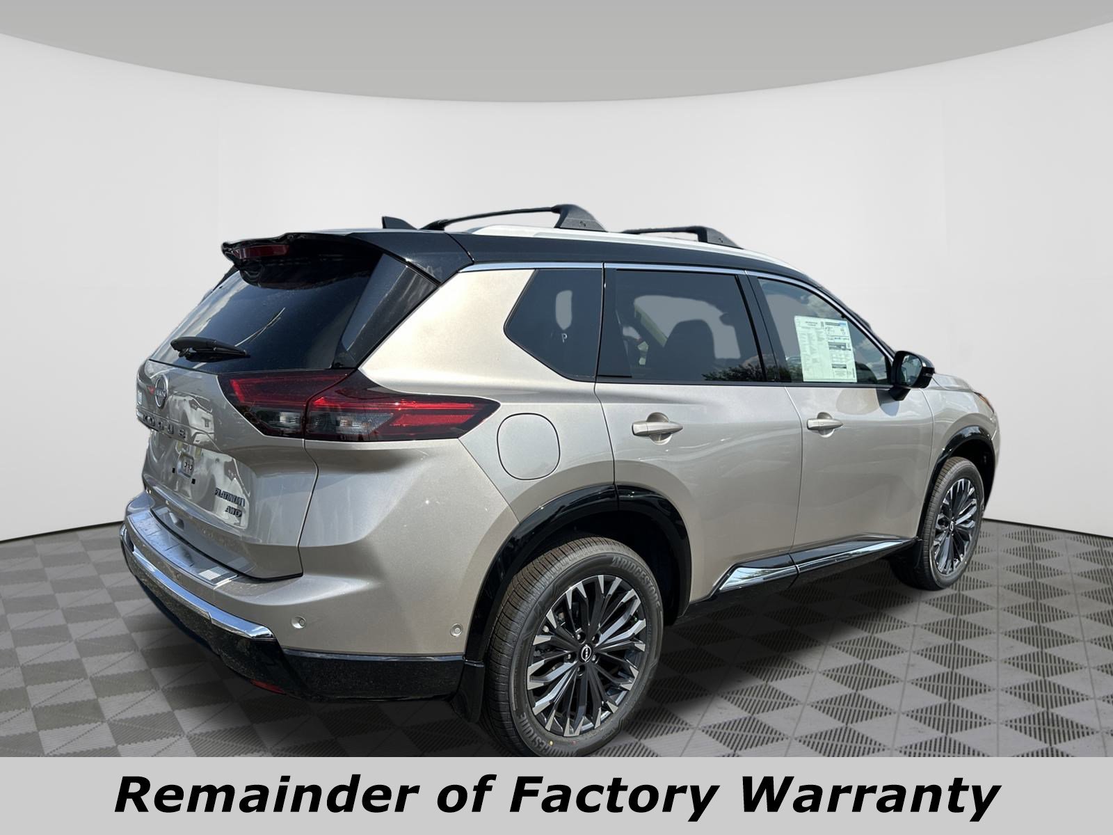 New 2026 Nissan Rogue Platinum image 3