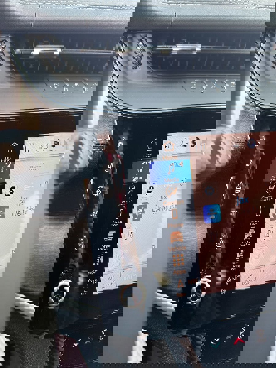 New 2026 Jeep Grand Cherokee Limited image 15