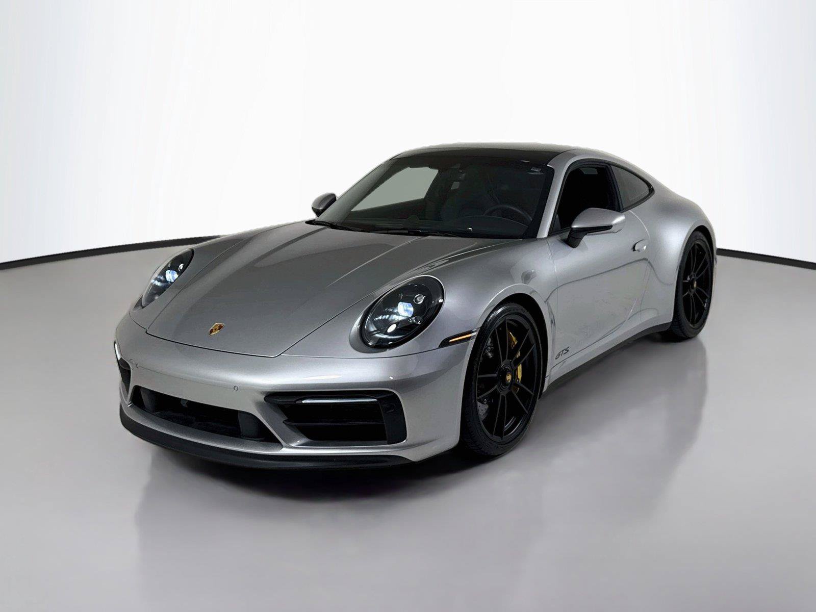 Used 2024 Porsche 911 Carrera GTS w/ Premium Package RWD image 38