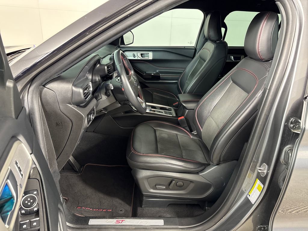 Certified 2023 Ford Explorer ST-Line w/ Class IV Trailer Tow Package RWD image 30