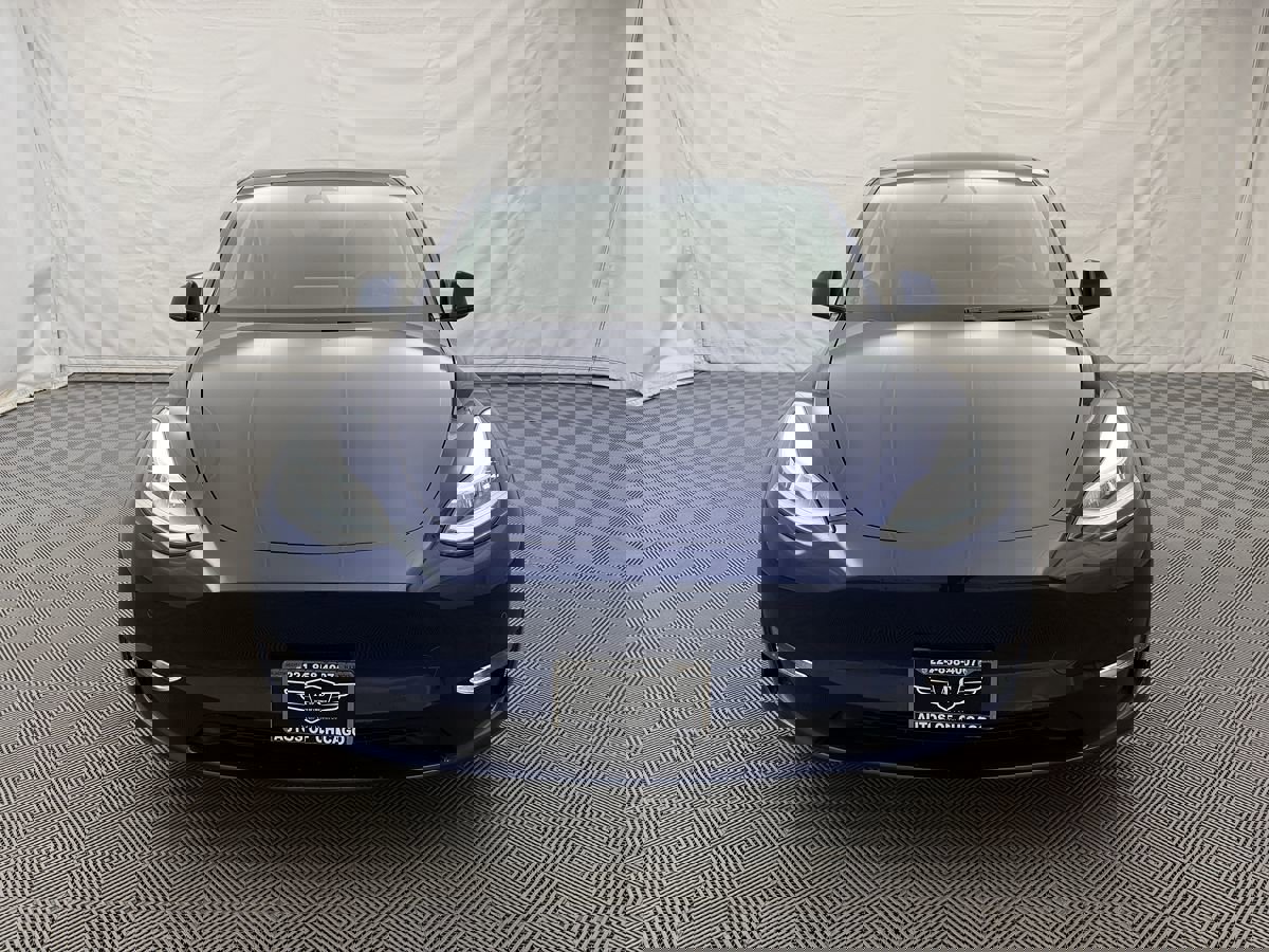 Used 2020 Tesla Model Y Long Range image 3