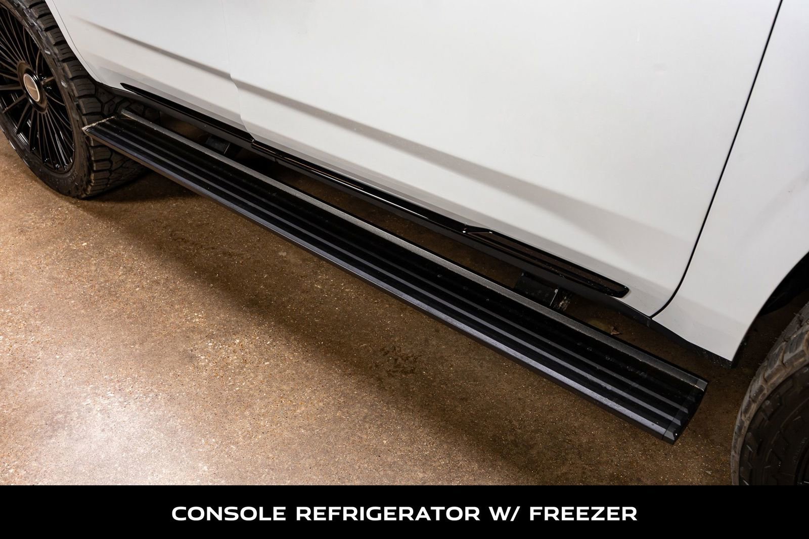 Used 2026 Cadillac Escalade Platinum Sport w/ LPO, Floor Liner Package image 13