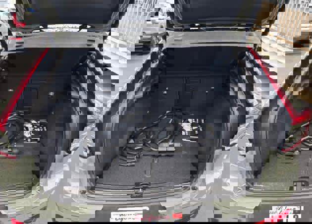 Used 2023 Volvo C40 P8 Recharge Ultimate image 6