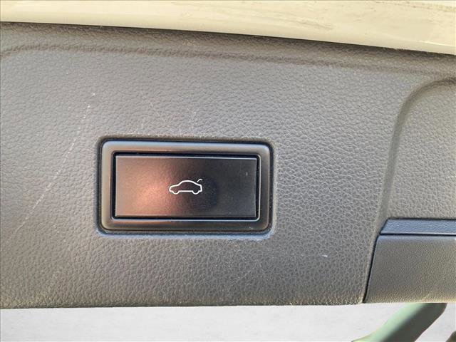 Used 2019 Volkswagen Atlas SEL FWD image 7