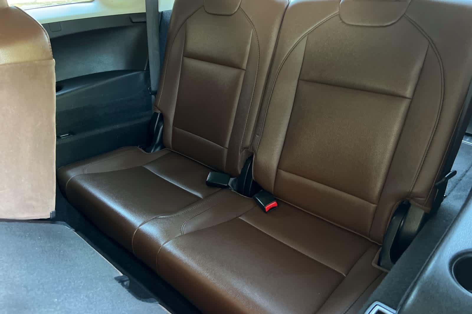 Used 2019 Acura MDX w/ Technology Package AWD/4WD image 16