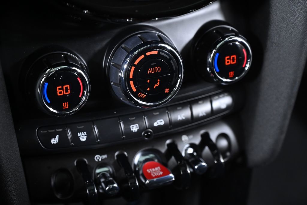 Certified 2022 MINI Cooper 4-Door Hardtop image 18