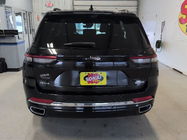 Used 2022 Jeep Grand Cherokee Overland w/ Luxury Tech Group IV AWD/4WD image 4