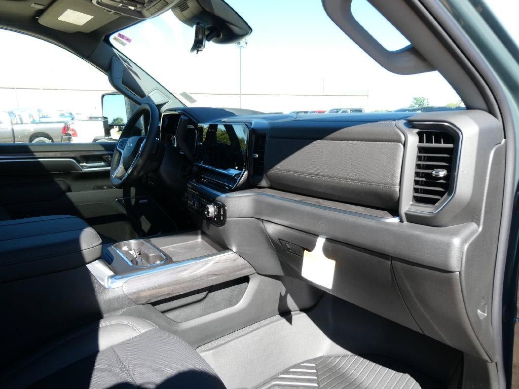 New 2026 Chevrolet Silverado 2500 LTZ w/ LTZ Plus Package AWD/4WD image 13