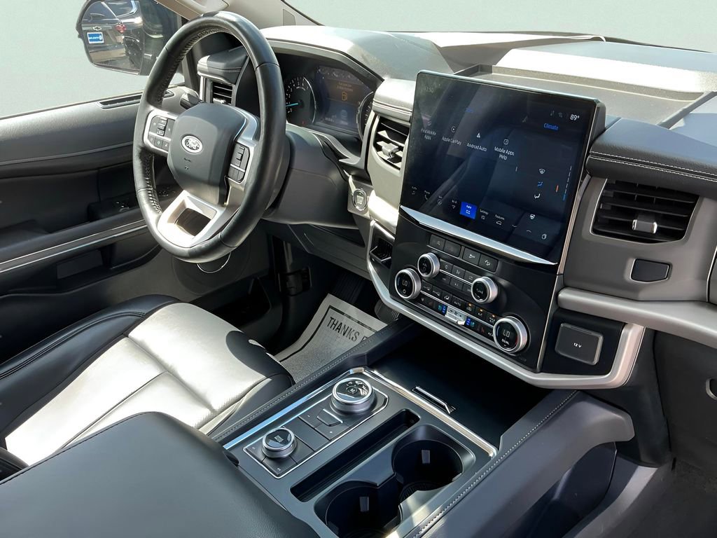 Certified 2024 Ford Expedition Max XLT image 17