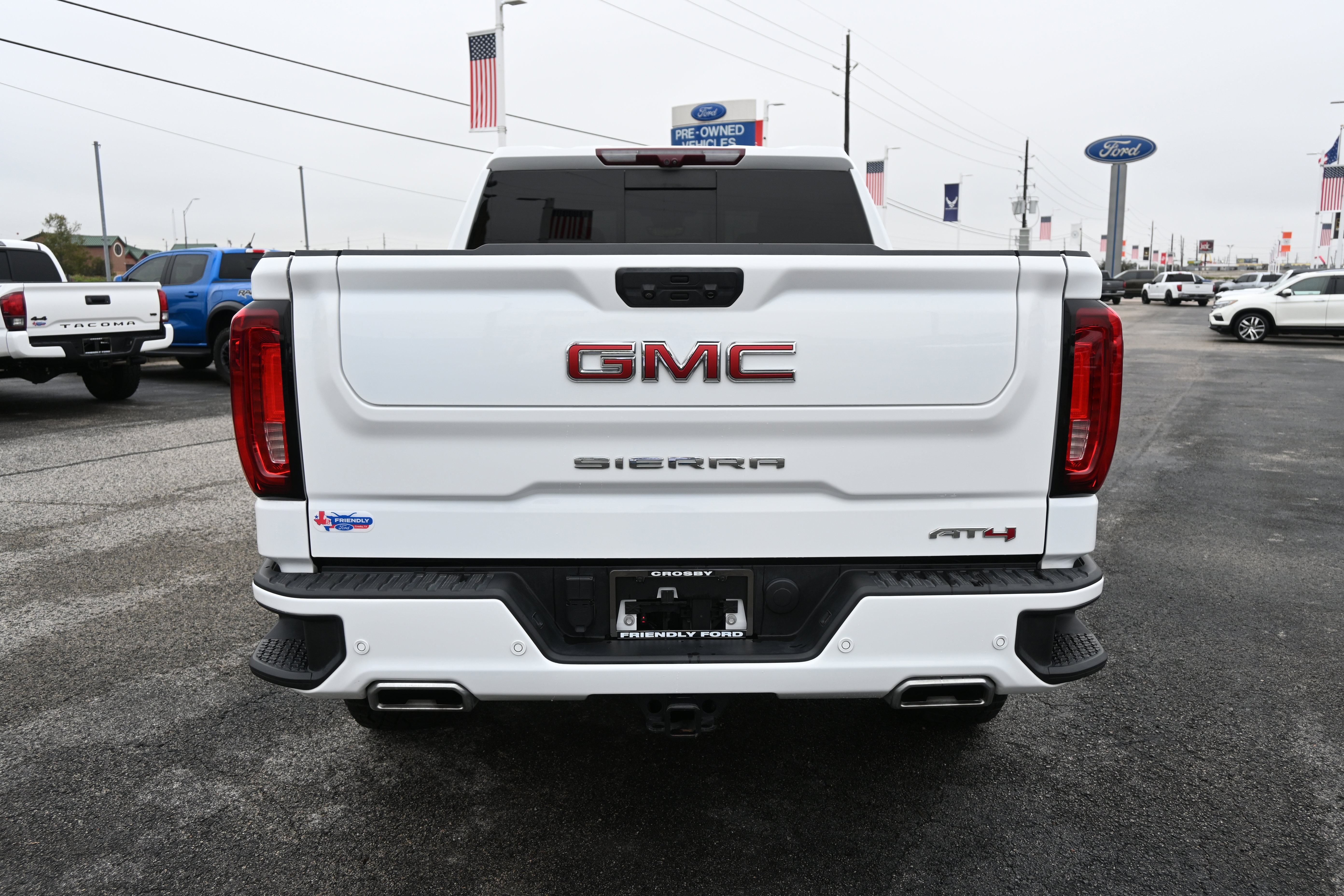 Used 2023 GMC Sierra 1500 AT4 w/ AT4 Premium Package image 4