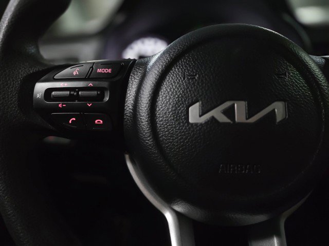Used 2023 Kia Rio S w/ Technology Package image 17