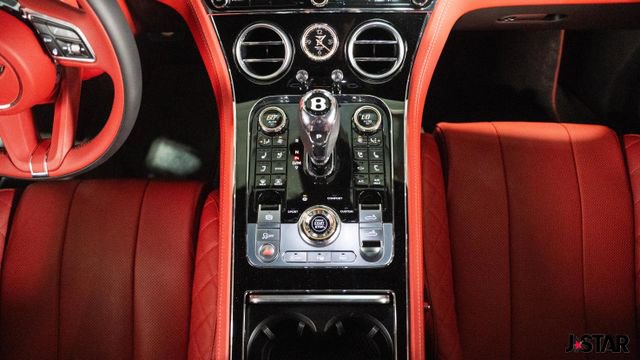Used 2022 Bentley Continental GT image 9