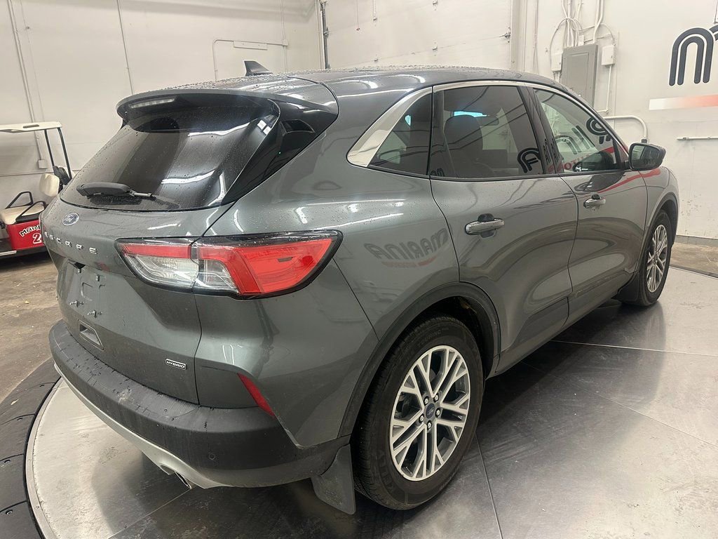 Used 2022 Ford Escape SEL w/ Technology Package image 16
