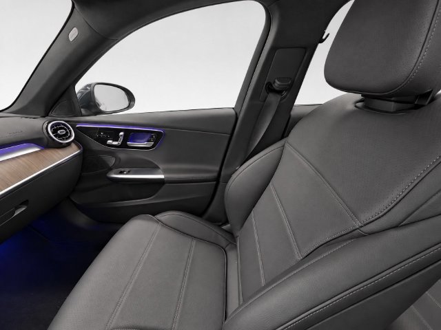 Used 2024 Mercedes-Benz C 300 4MATIC Sedan image 21