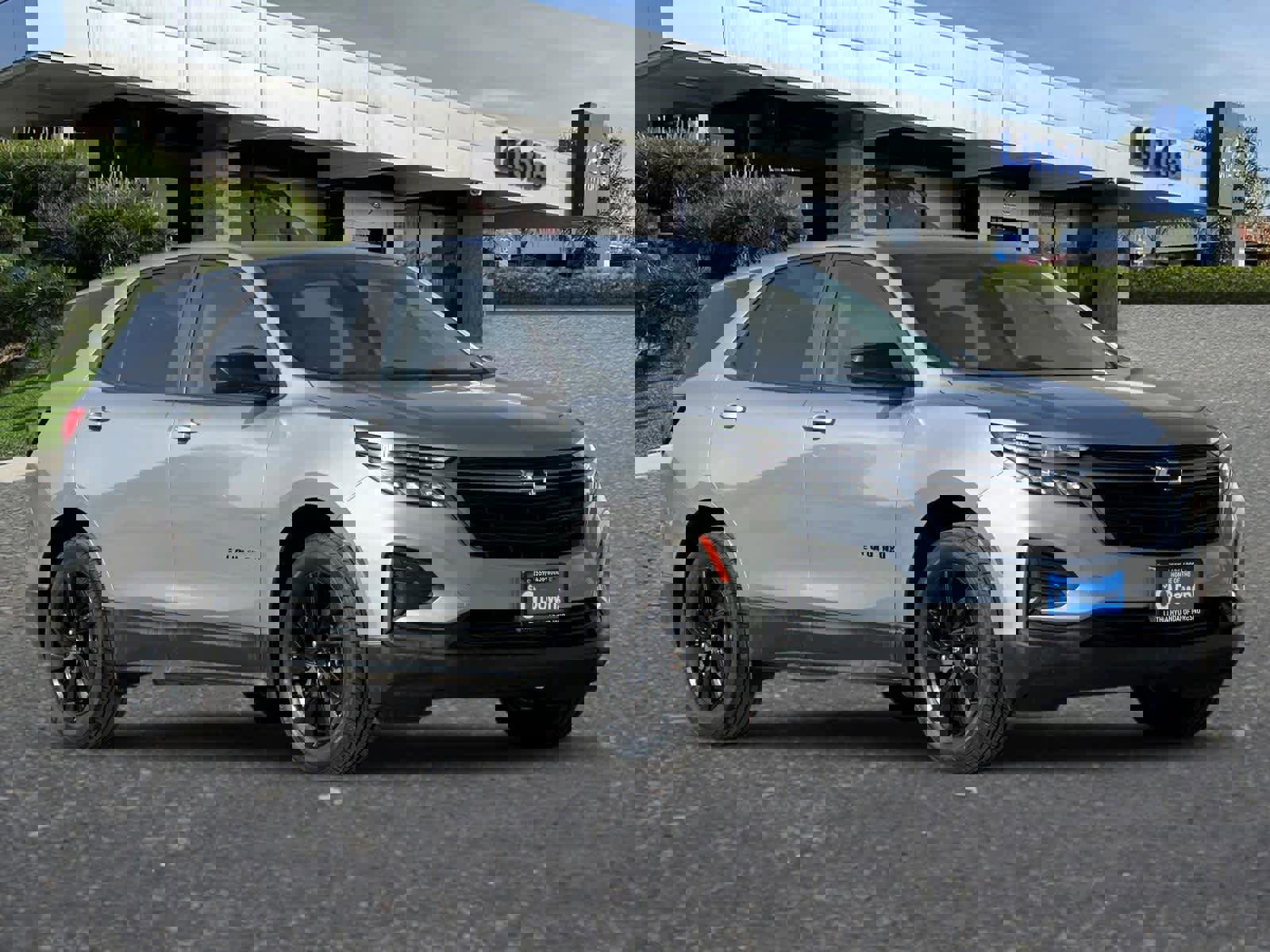 Used 2023 Chevrolet Equinox LS w/ LS Convenience Package image 9