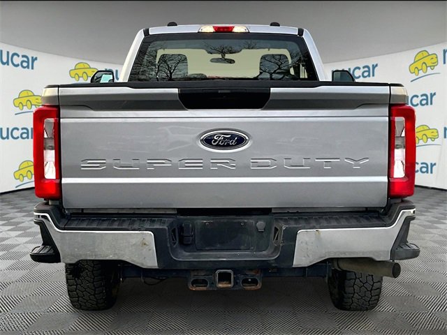 Used 2023 Ford F250 XL w/ FX4 Off-Road Package image 4