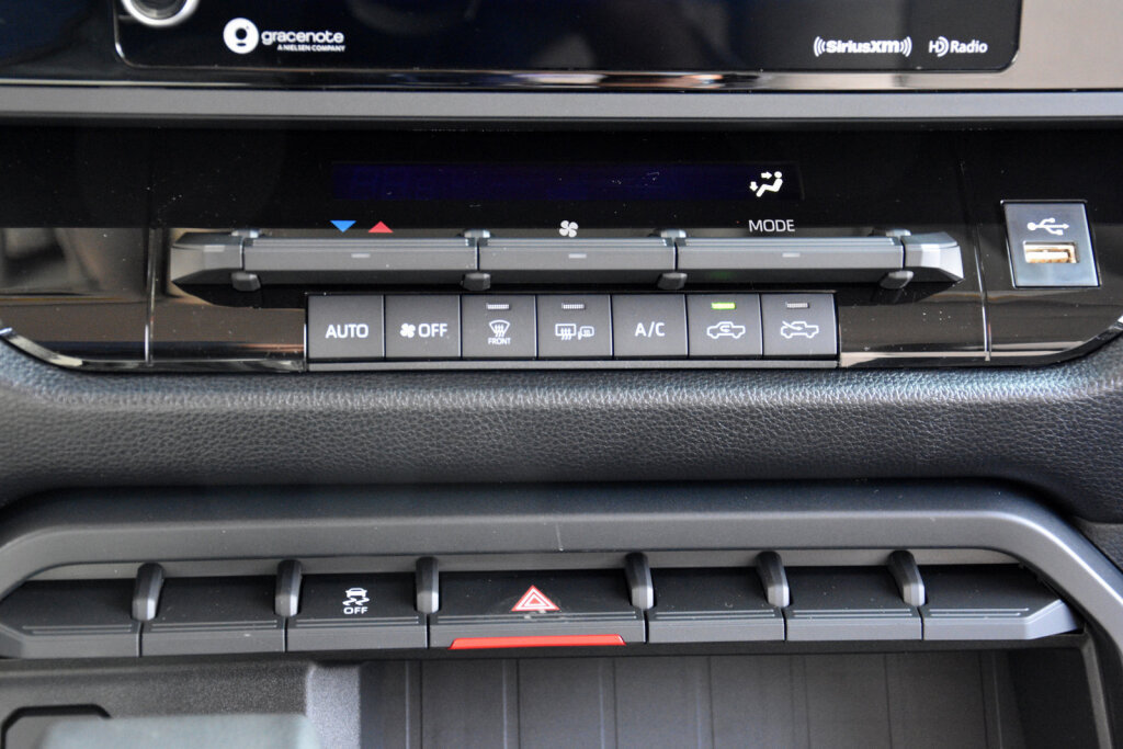 New 2023 Toyota Tundra SR5 w/ SR5 Convenience Package AWD/4WD image 14