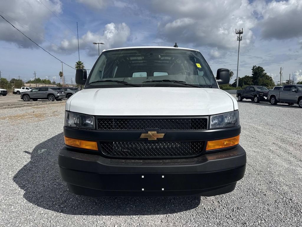 New 2025 Chevrolet Express 2500 w/ Enhanced Convenience Package video 2