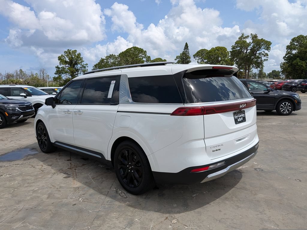 Certified 2024 Kia Carnival SX Prestige FWD image 6