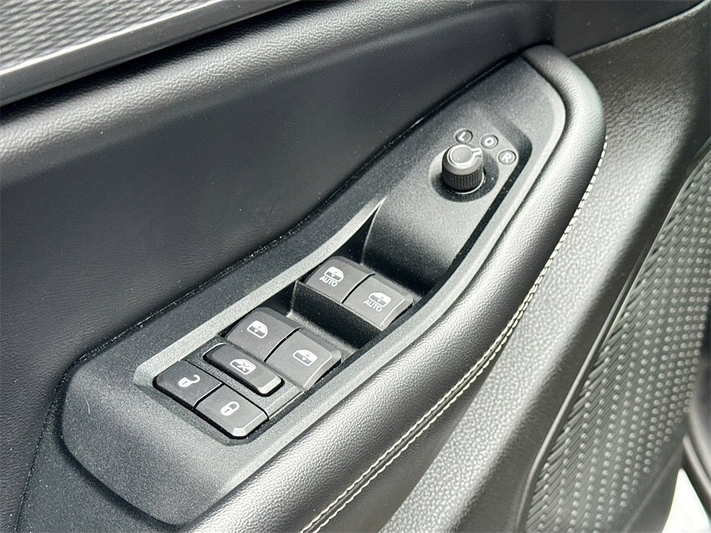 Used 2024 Jeep Grand Cherokee L Laredo image 17