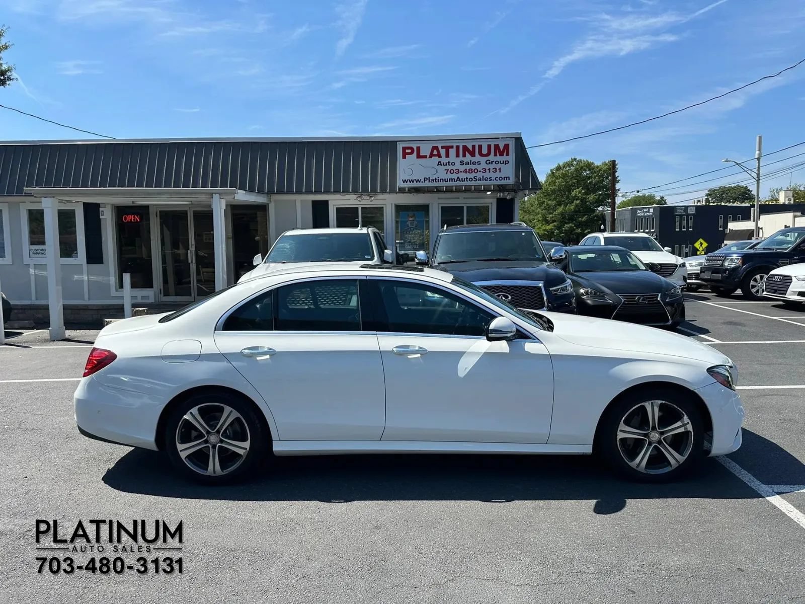 Used 2017 Mercedes-Benz E 300 4MATIC image 2