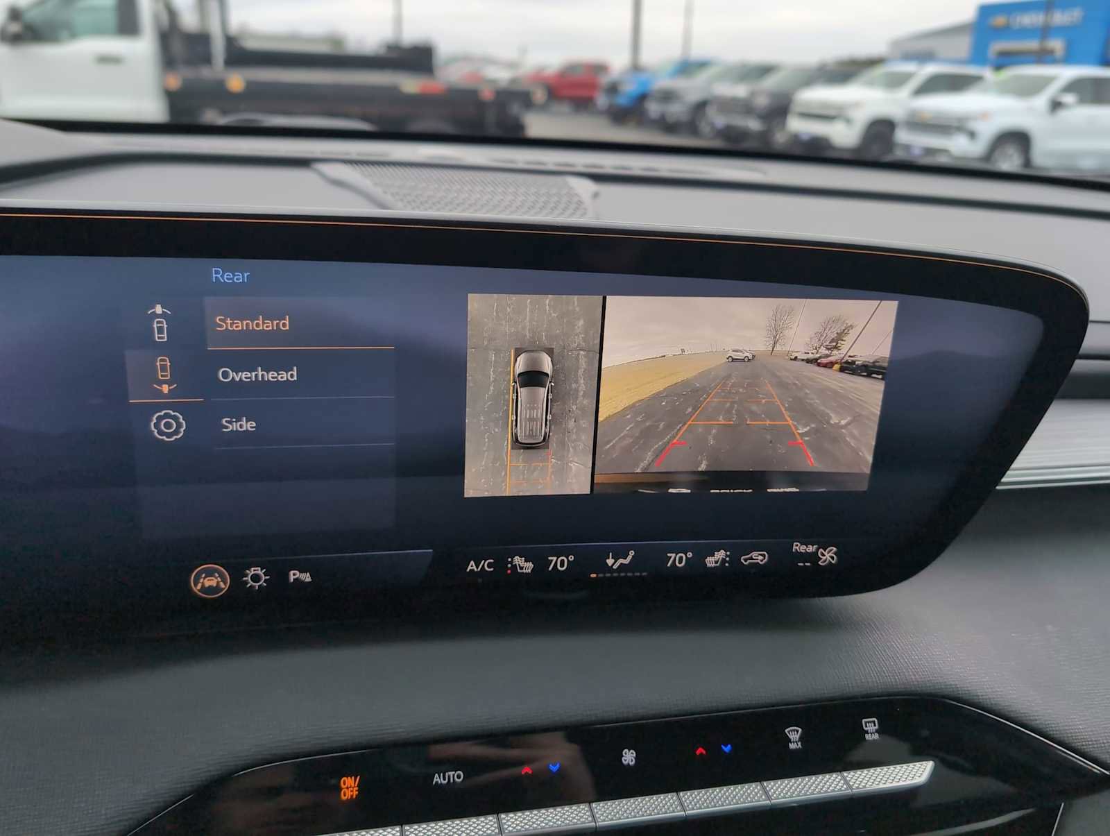 Used 2025 Buick Enclave Preferred image 15