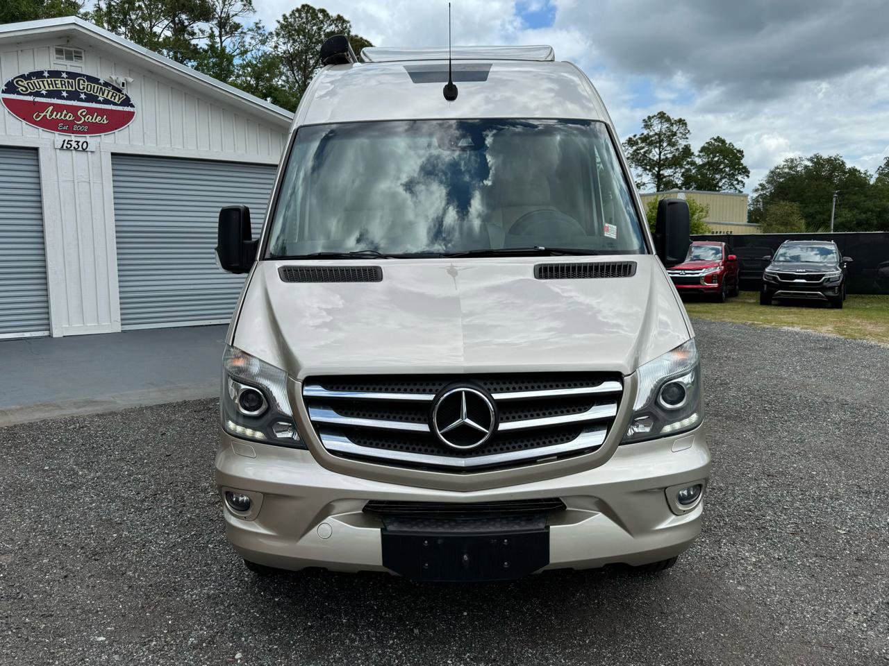 Used 2017 Mercedes-Benz Sprinter 3500 image 2