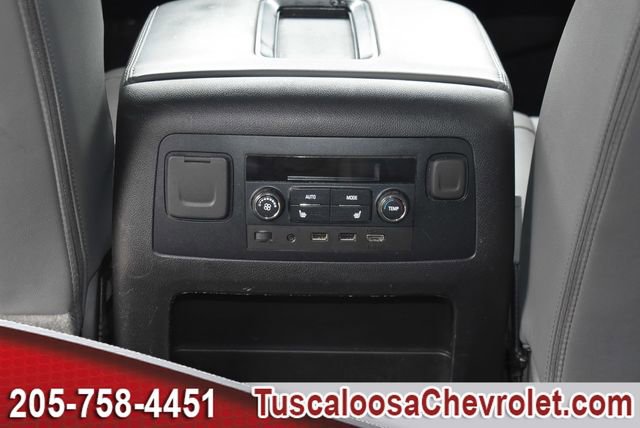Used 2019 Chevrolet Tahoe LT w/ Luxury Package RWD image 32