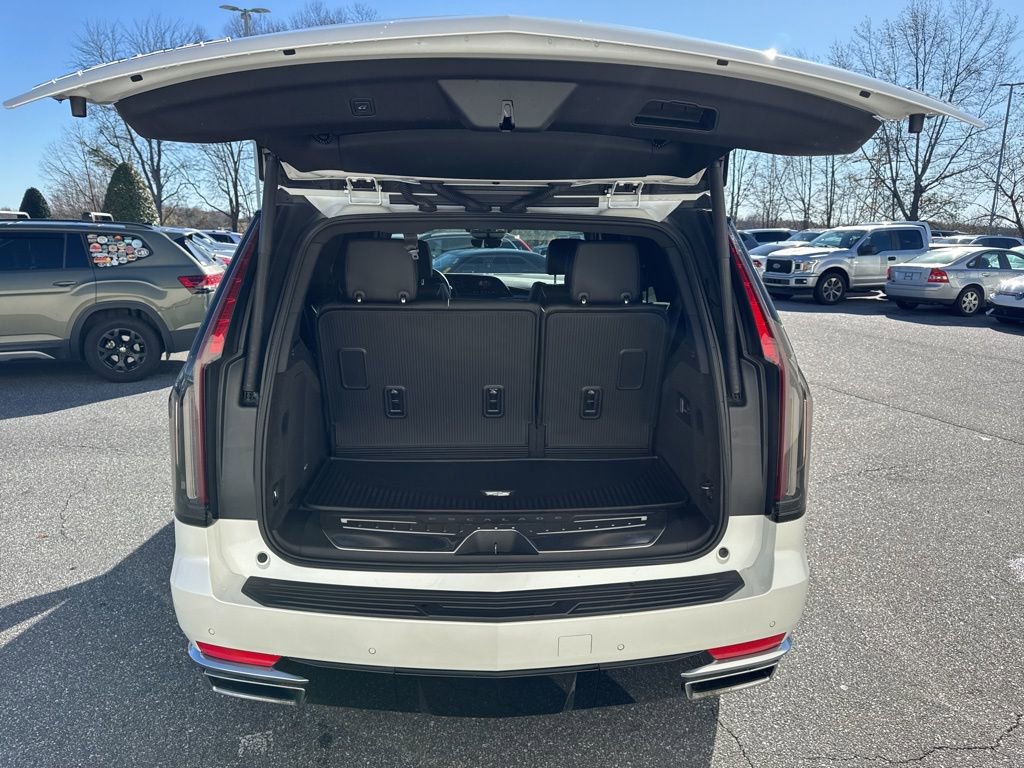 Used 2023 Cadillac Escalade Premium Luxury w/ LPO, Floor Liner Package image 10