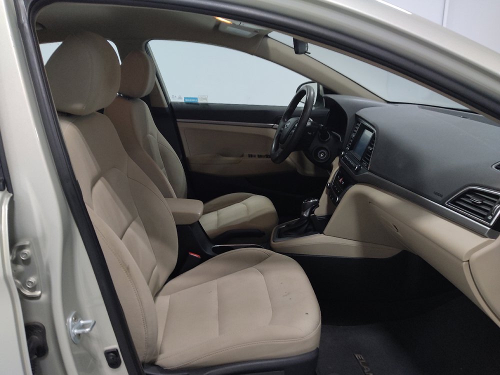 Used 2018 Hyundai Elantra SE w/ SE Connectivity Package 04 FWD image 21