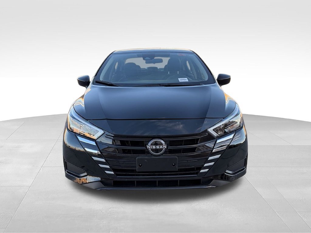 Used 2025 Nissan Versa SV w/ Trunk Package FWD image 4