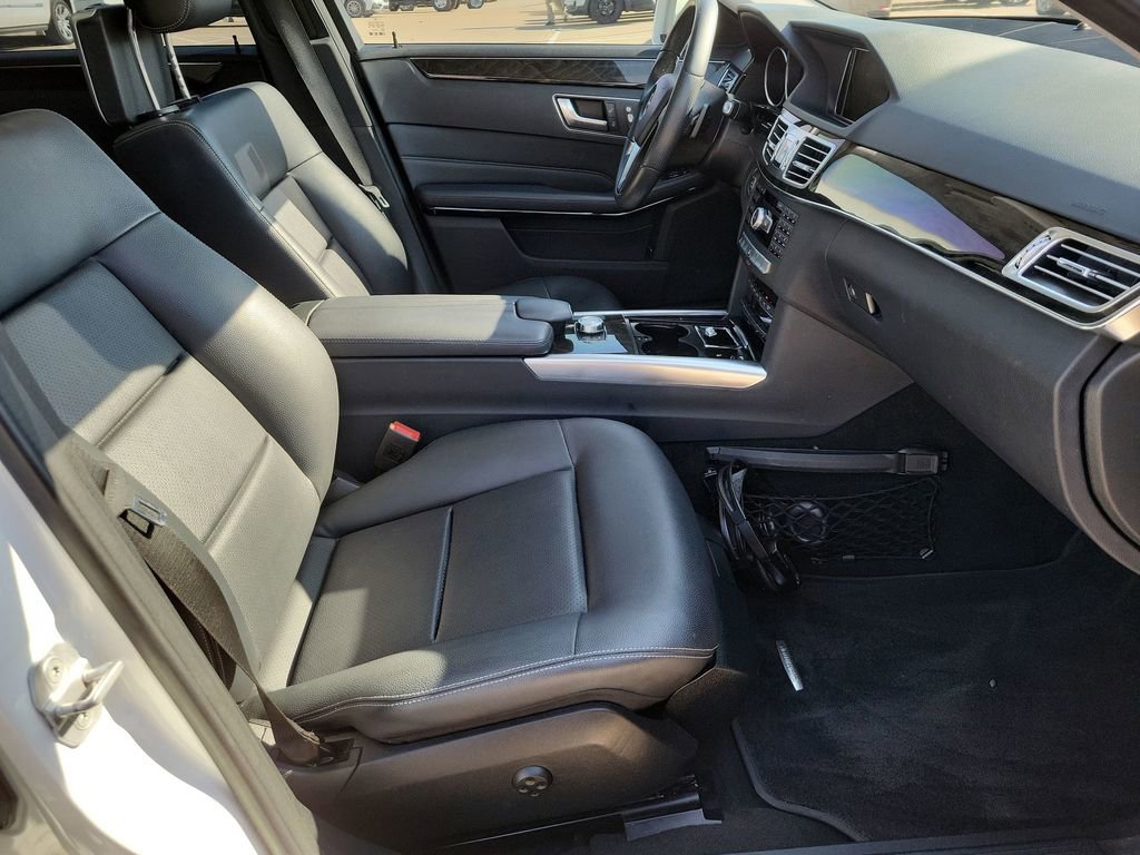 Used 2014 Mercedes-Benz E 250 BlueTEC Sedan image 26
