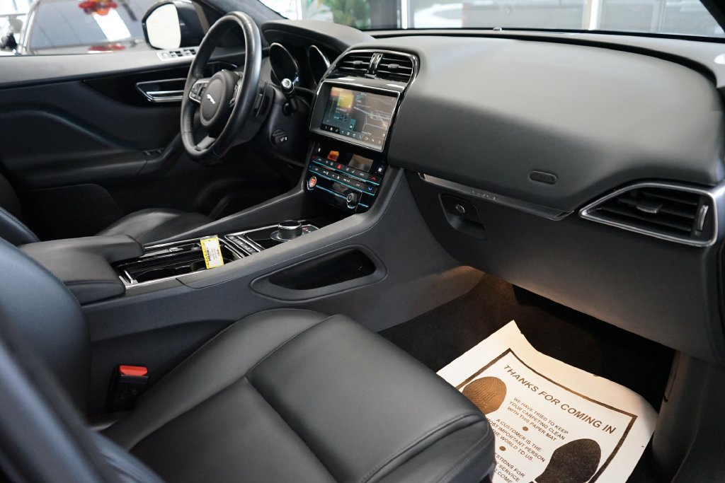 Used 2020 Jaguar F-PACE Premium AWD/4WD image 44