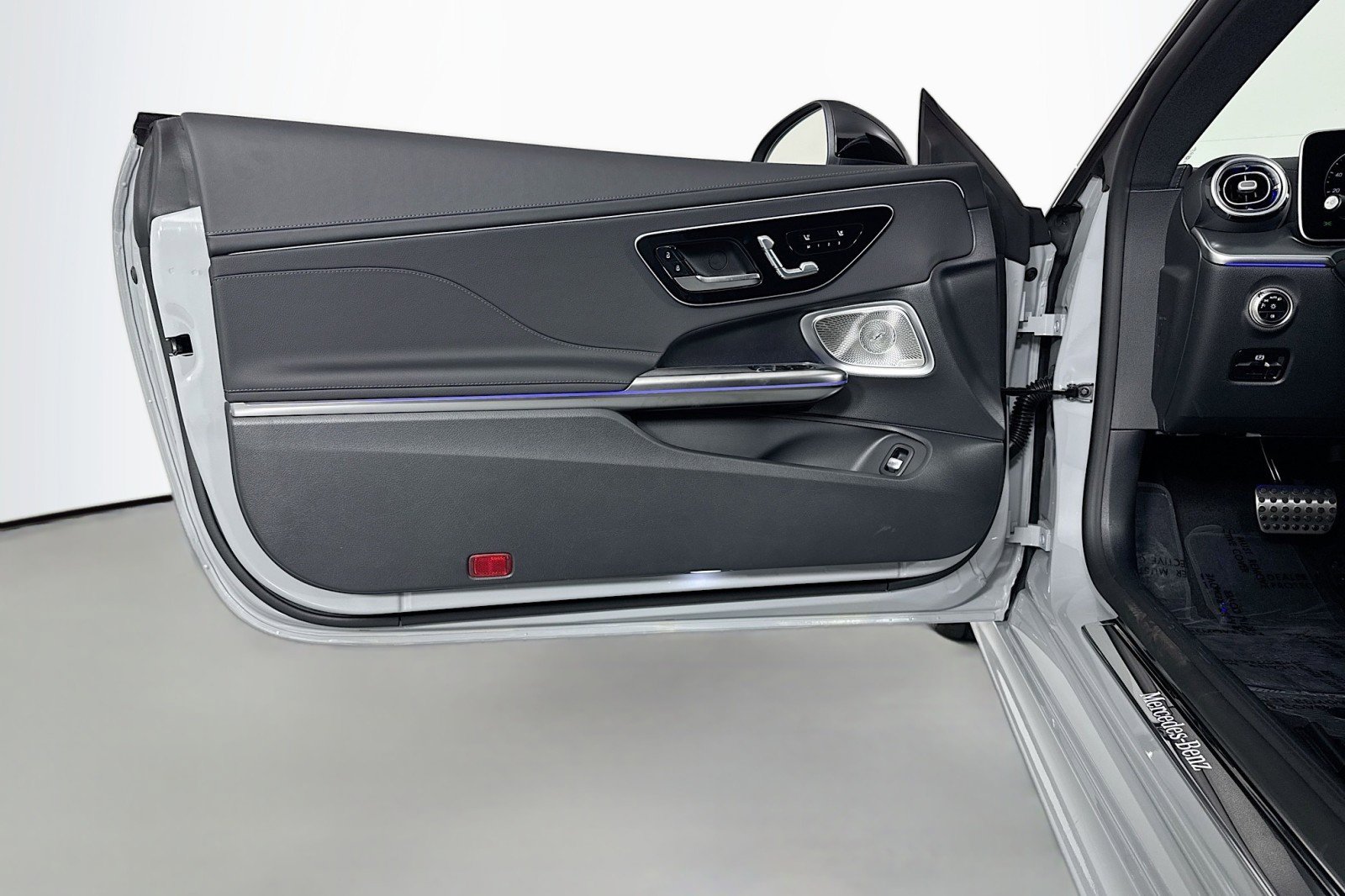 New 2026 Mercedes-Benz CLE 300 4MATIC Coupe image 20