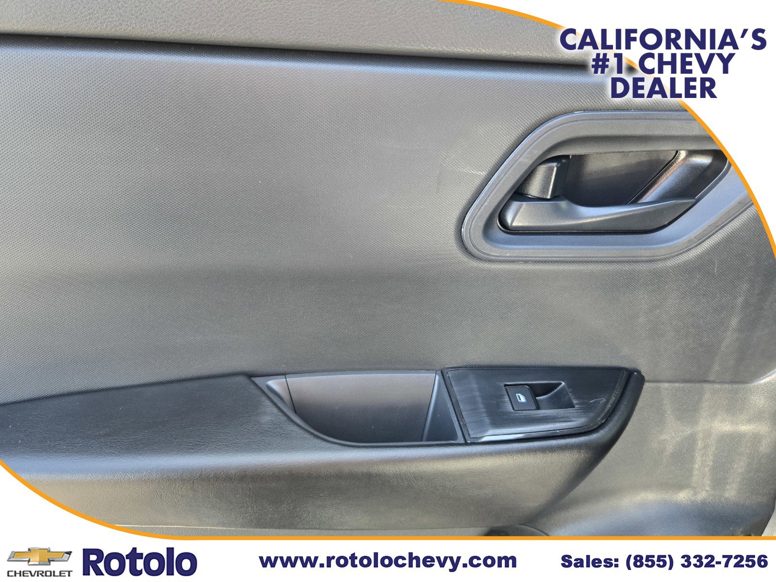 Used 2025 Nissan Rogue S image 15