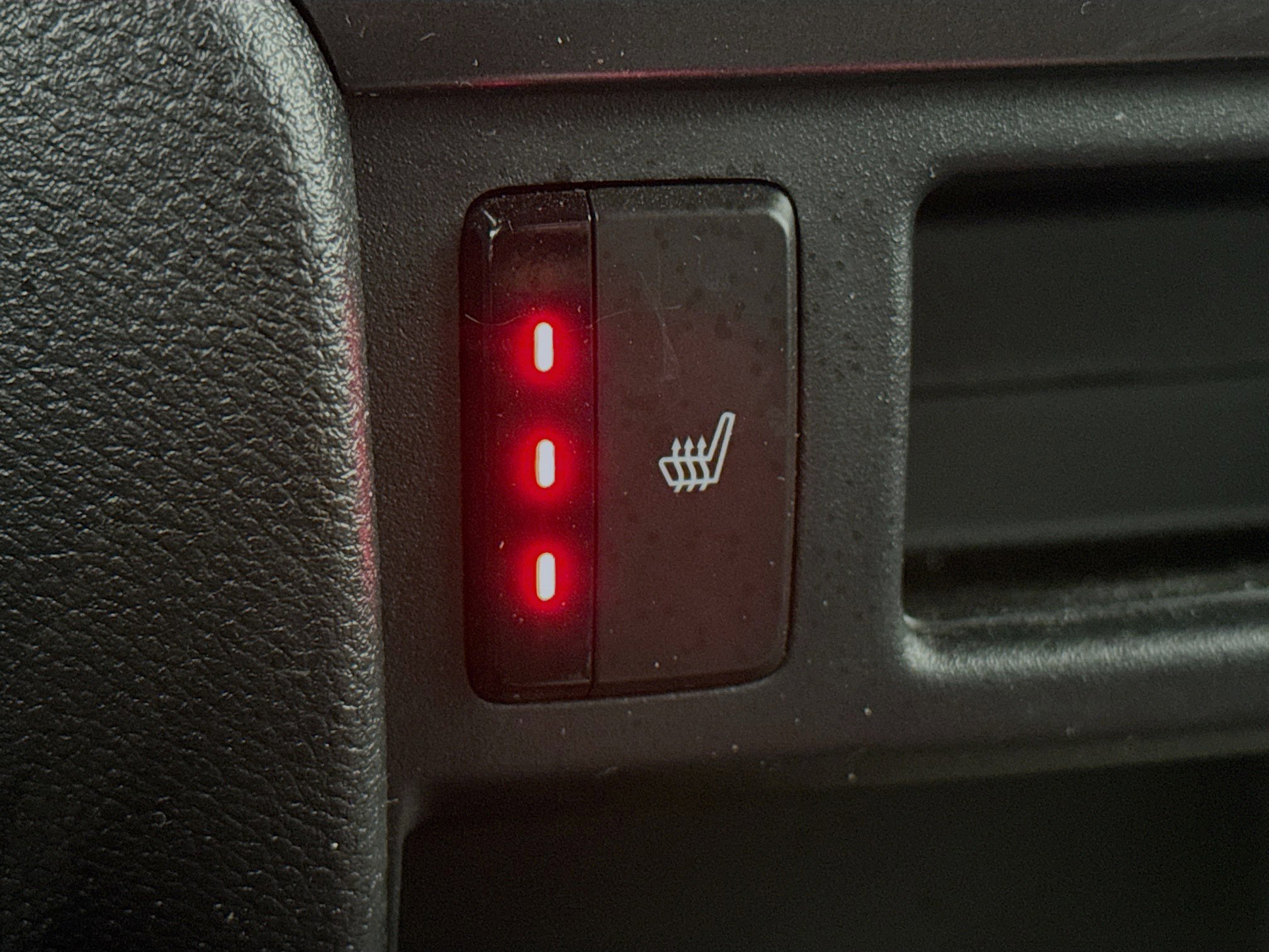 Certified 2023 Honda Passport EX-L image 19