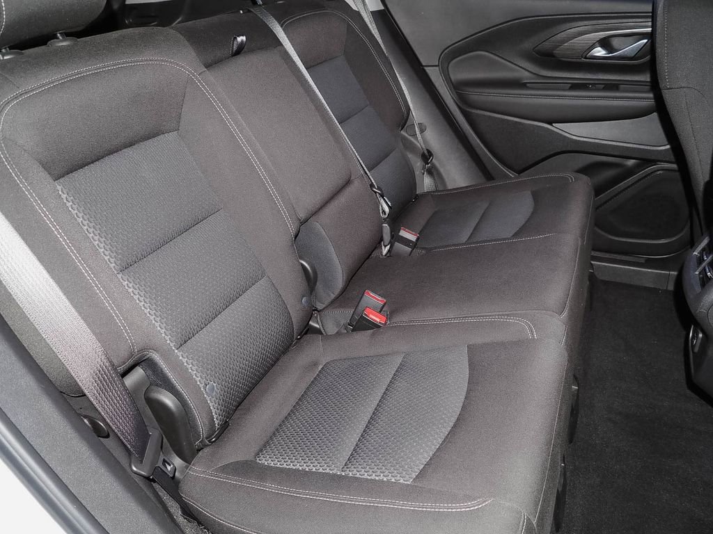 Used 2023 GMC Terrain SLE image 21