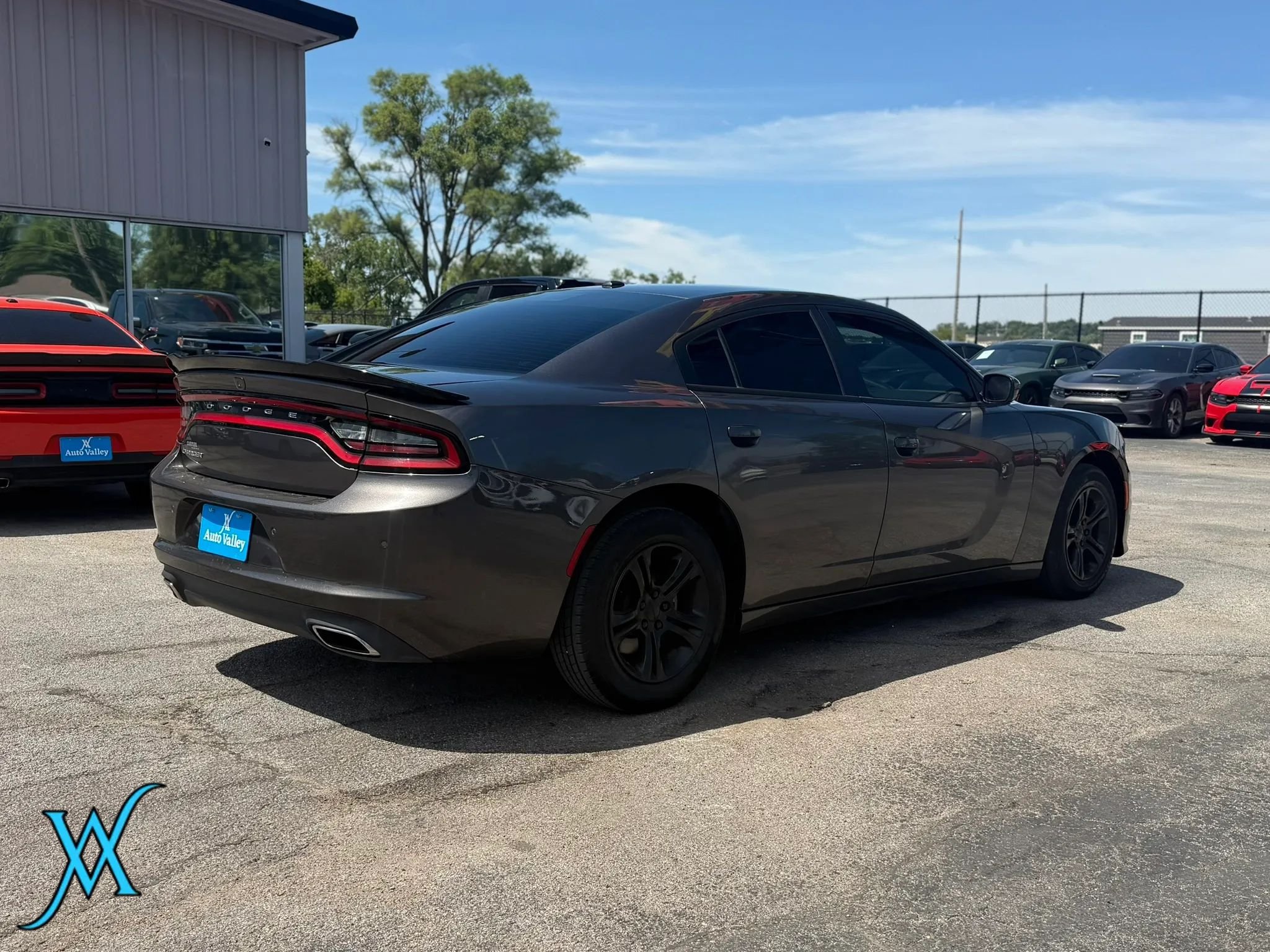 Used 2022 Dodge Charger SXT RWD image 7
