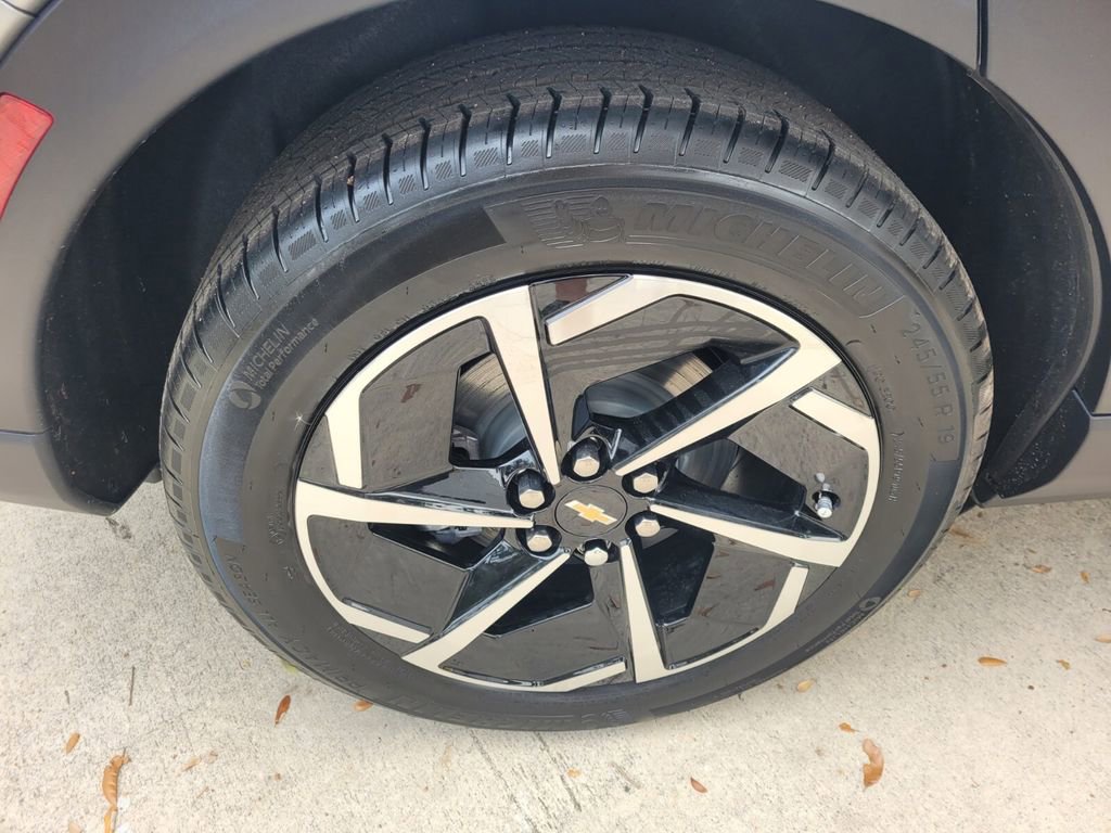 New 2026 Chevrolet Equinox EV LT FWD image 12