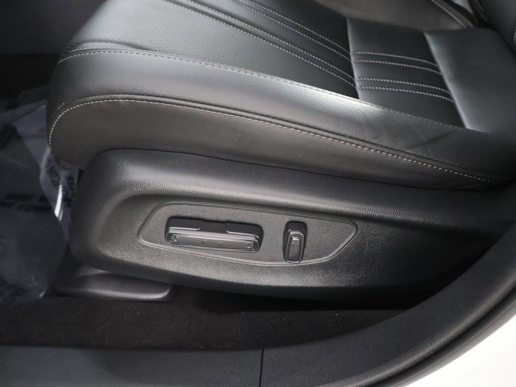 Certified 2026 Honda HR-V EX-L image 31