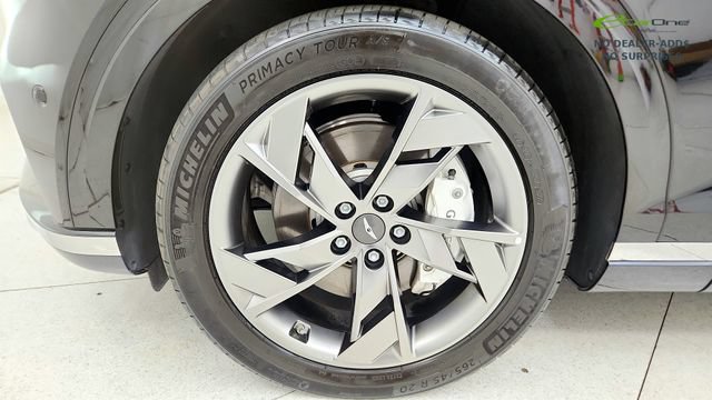Used 2025 Genesis Electrified GV70 w/ Prestige Package AWD/4WD image 62