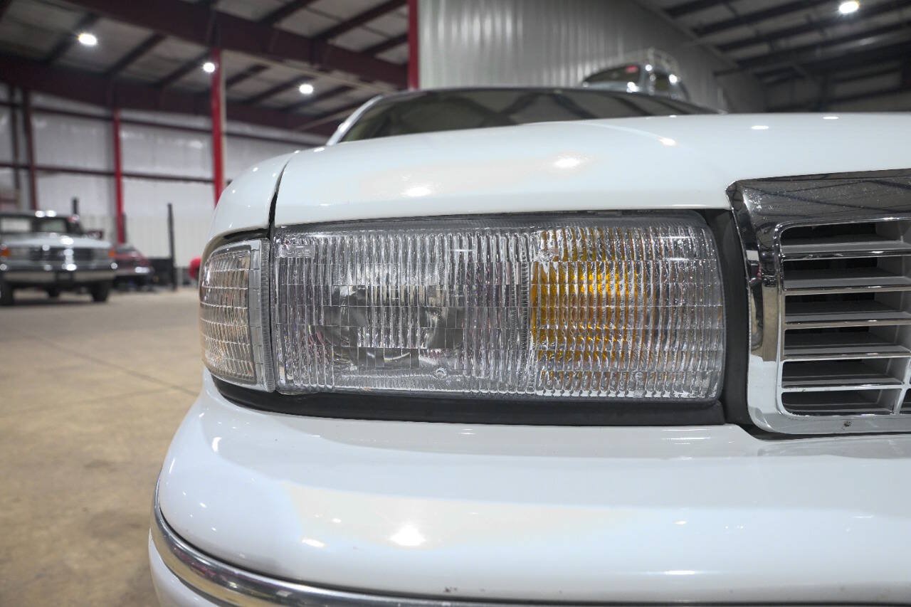 Used 1996 Chevrolet Impala SS RWD image 32
